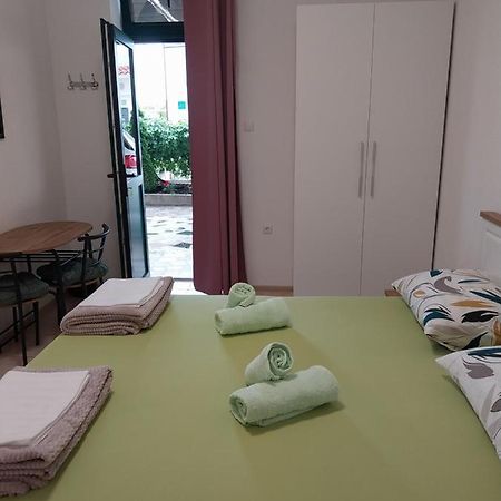 Sobe Kraft 2 Apartment Živogošće Екстериор снимка